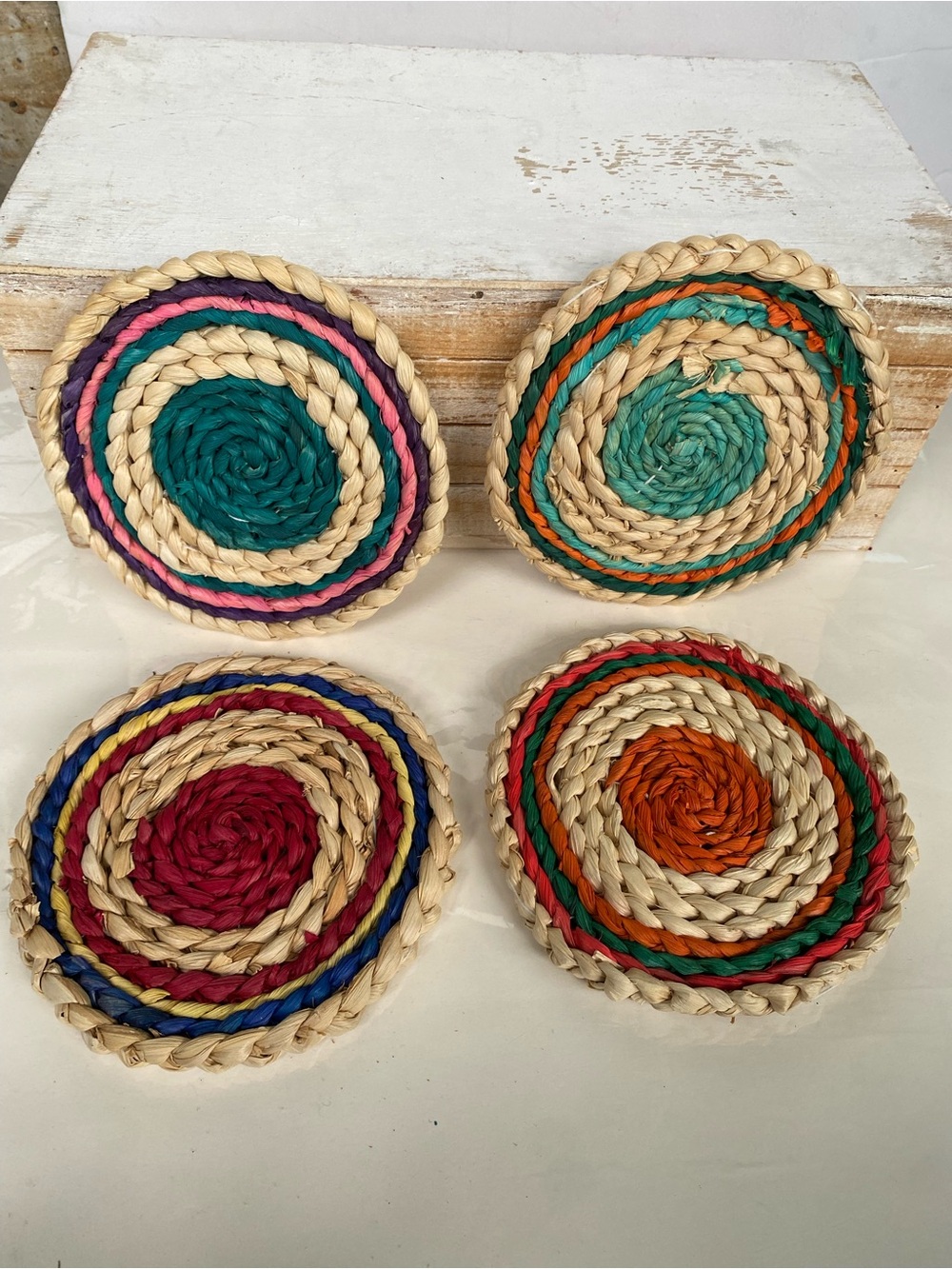 Set of 4 Vintage Boho Round Raffia Rattan 6.6” Trivets